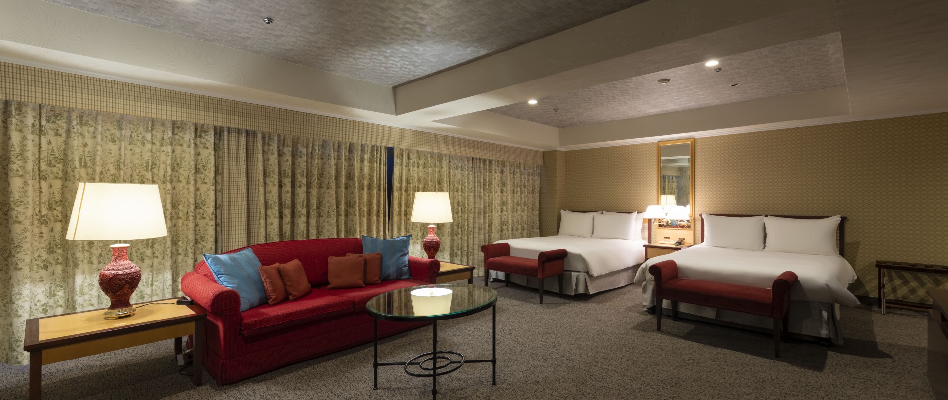 Premium Rose Suite
